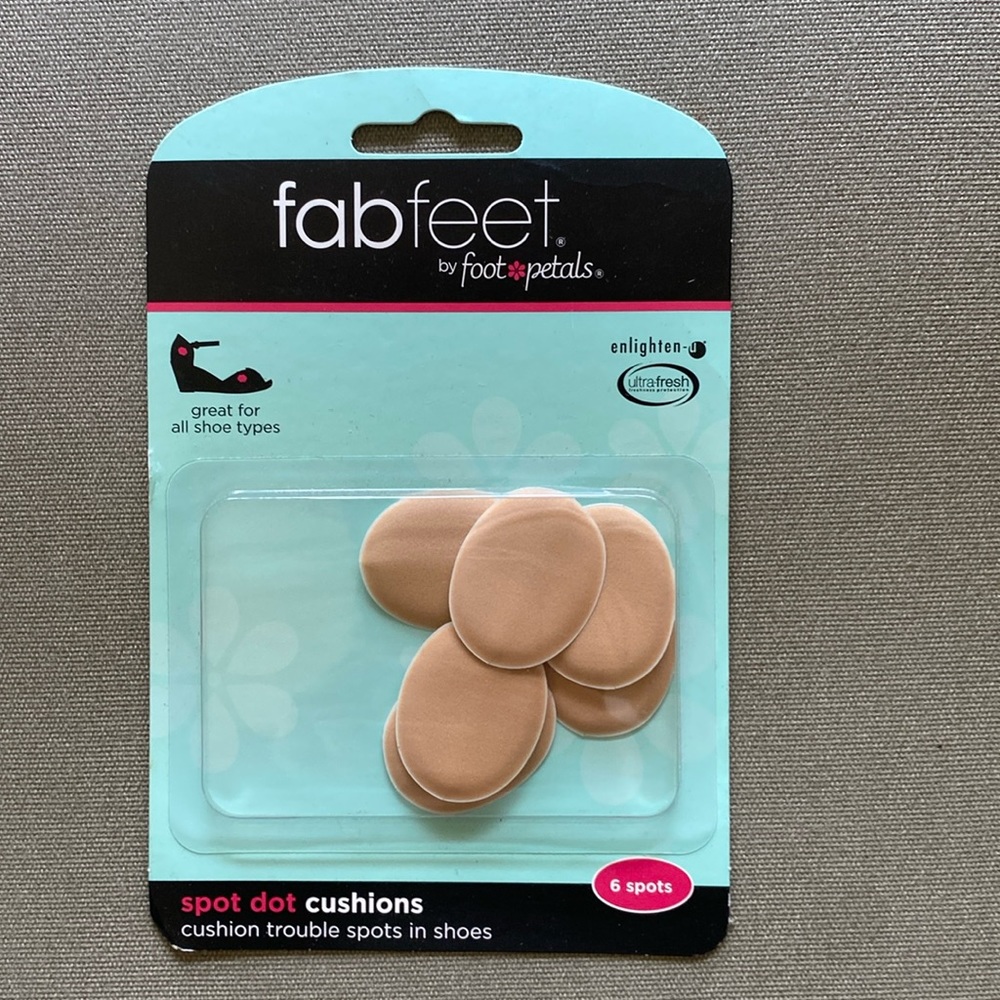 NWT FAB FEET SPOT DOTS CUSHIONS KHAKI MADE IN USA🇺🇸🦶👣👞👟👠⭕️⏺️